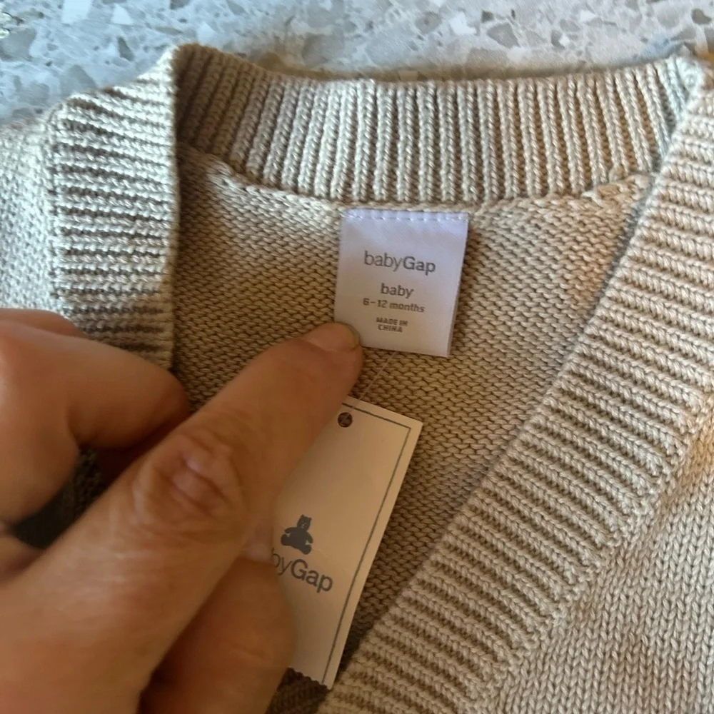 NWT baby gap oatmeal colored grandpa cardigan 6-12 months